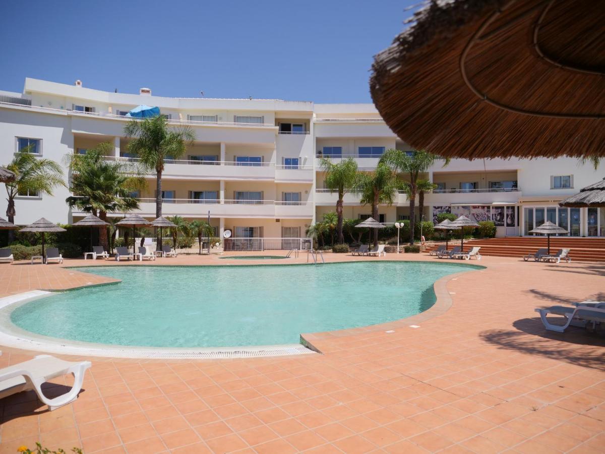 Spacious Apartment Near Porto De Mos Beach, Lagos. Exteriör bild