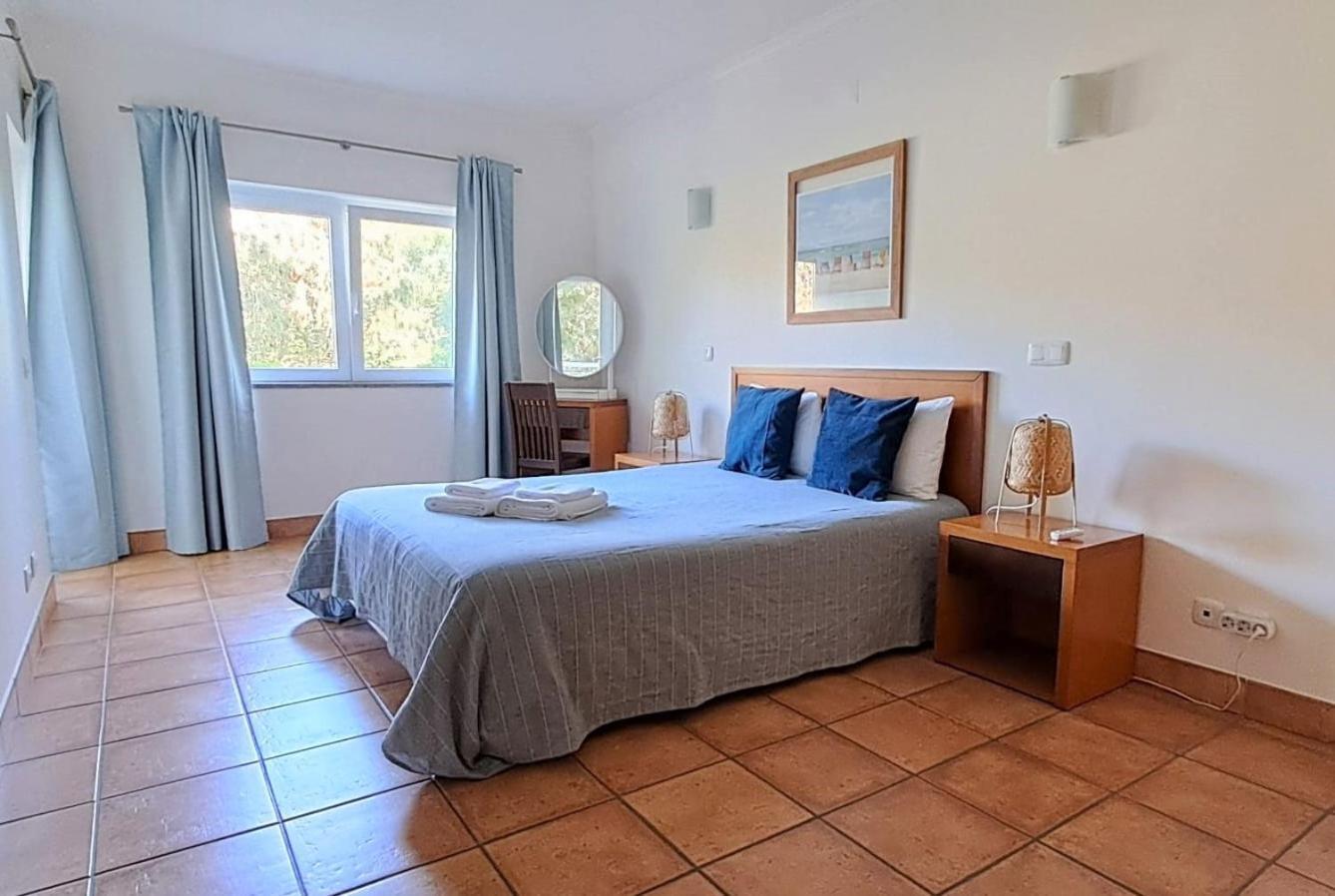 Spacious Apartment Near Porto De Mos Beach, Lagos. Exteriör bild