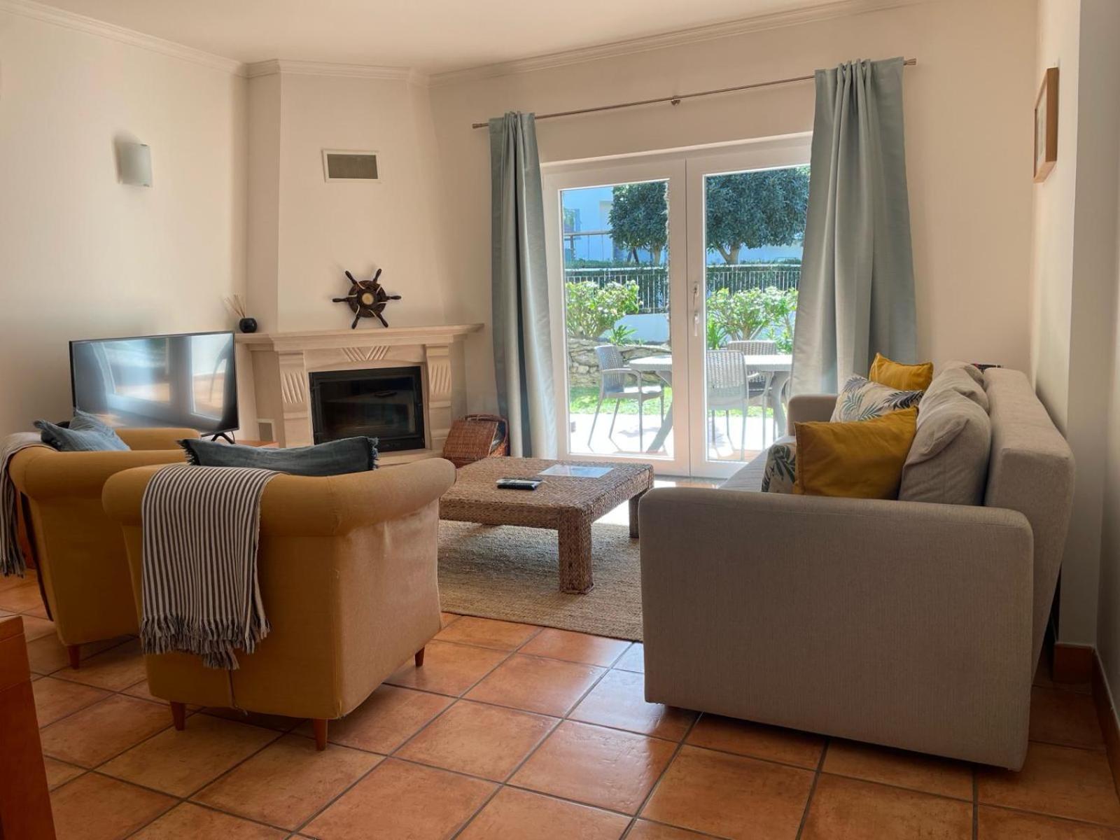 Spacious Apartment Near Porto De Mos Beach, Lagos. Exteriör bild